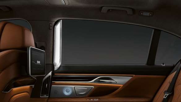 BMW Série 7 Berline, accent lumineux d’ambiance BMW Série 7 Berline : accent lumineux d’ambiance dans l’habitacle