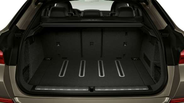 Pack compartiment à bagages de la BMW X6. Vue de détail du pack compartiment à bagages de la BMW X6.