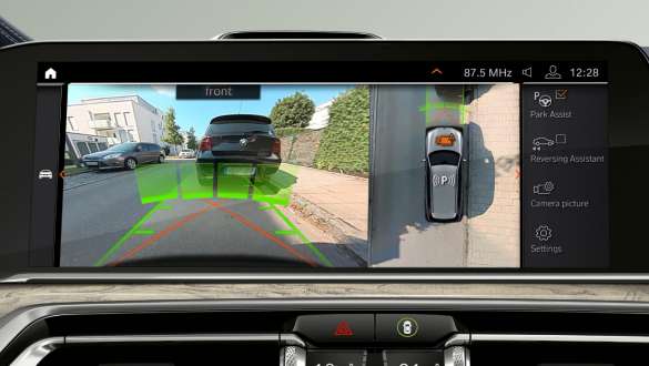 Parking Assistant Pack Plus Parking Assistant Pack Plus : Gros plan du panneau de commande du conducteur