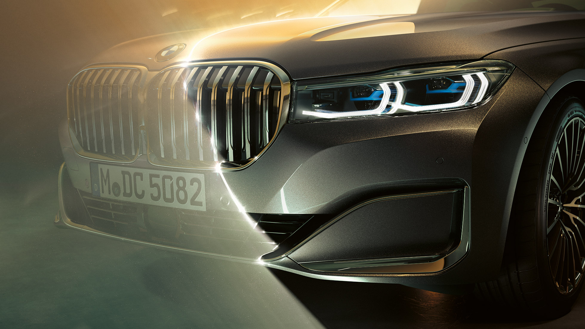 Les naseaux et le BMW Laserlight de la BMW Série 7 BMW Série 7 Berline : vue en gros plan de la partie avant avec les naseaux surdimensionnés et le BMW Laserlight