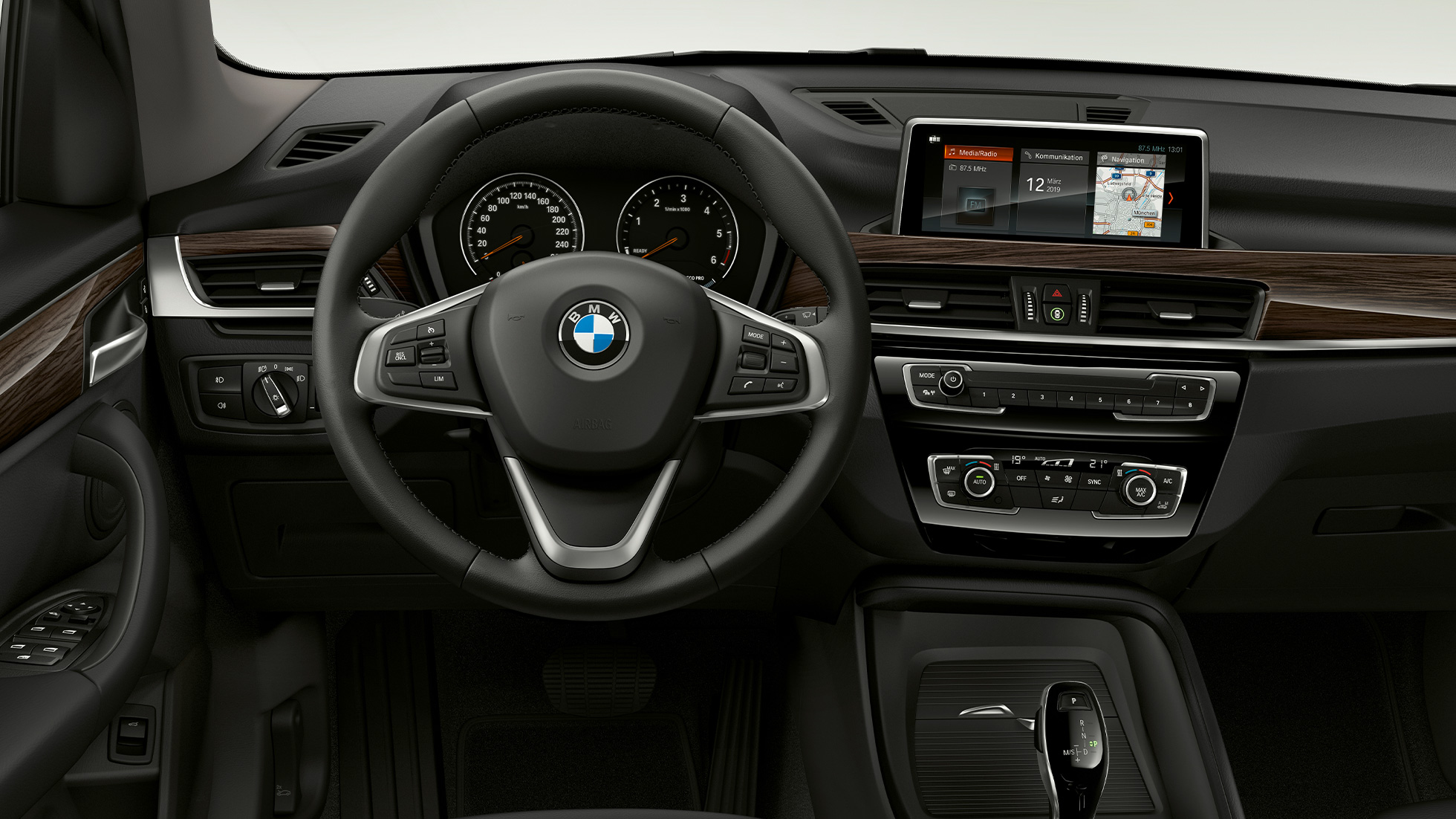 BMW X3 X1, Modèle Advantage, intérieur BMW X1, Modèle Advantage, intérieur avec vue sur le poste de conduite