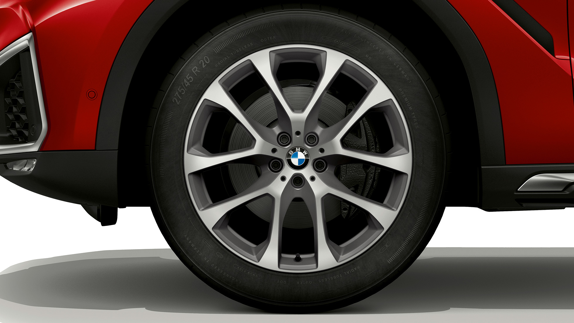 BMW X6 avec BMW xLine, jante en alliage léger. BMW X6 avec BMW xLine avec vue sur la jante en alliage léger.