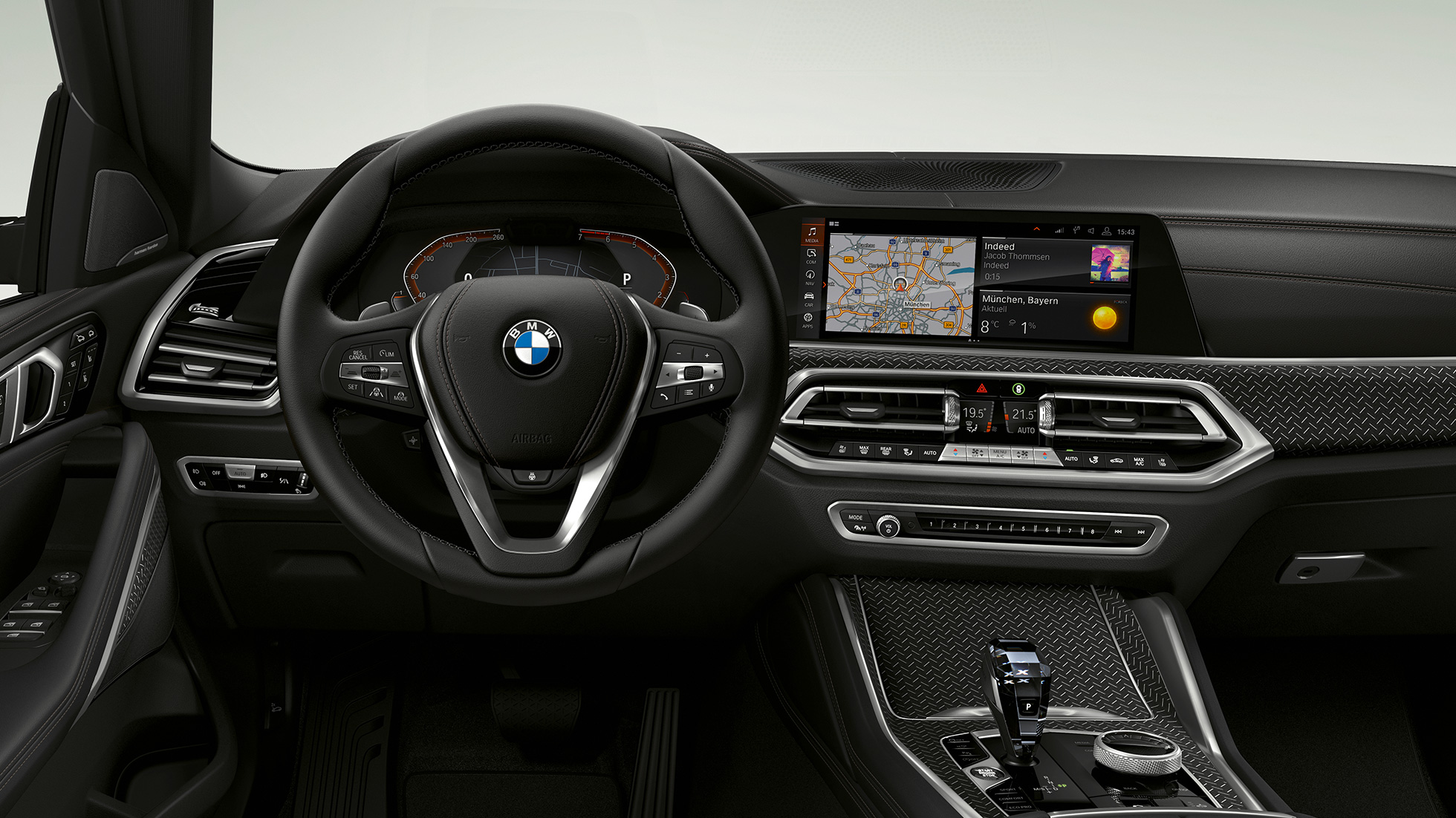 BMW X6 avec BMW xLine, poste de conduite. Intérieur de la BMW X6 avec BMW xLine, vue du poste de conduite.