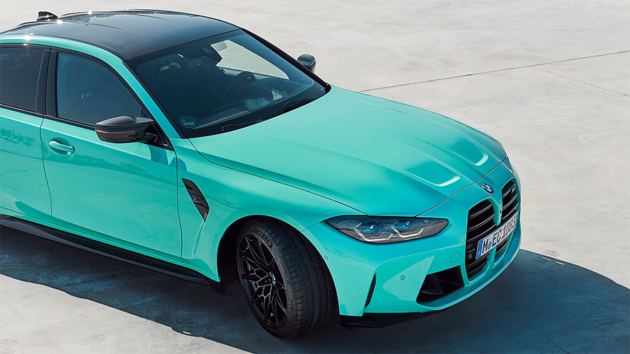 BMW M3 Limousine G80 2021 BMW Individual Mintgrün vue de trois quarts de profil perspective aérienne en coupe