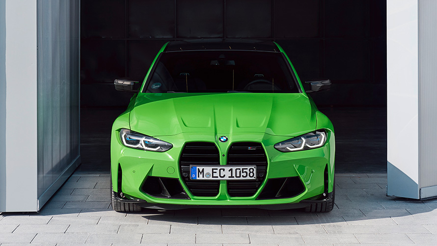 BMW M4 Competition Coupé G82 2021 BMW Individual Signal Green vue de face
